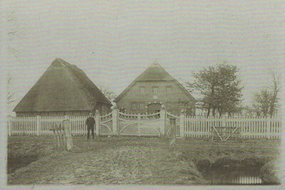 The Sosath farm before the fire in 1908