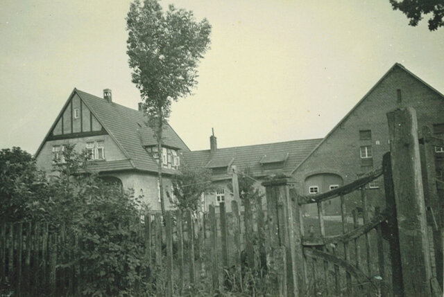The Sosath farm after reconstruction in 1909