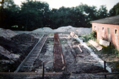 Start of construction of the first indoor riding arena in 1982