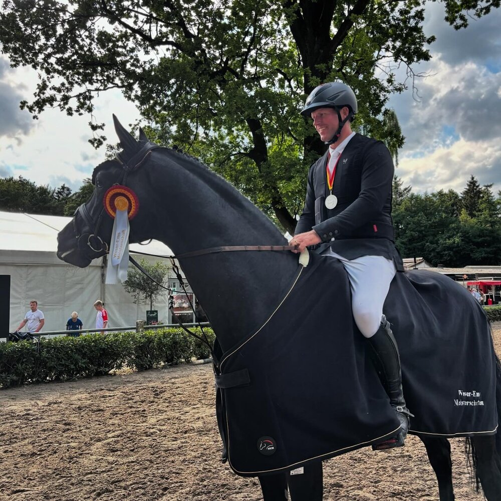 Vagabond wird Vize Weser-Ems-Meister unter Hendrik Sosath