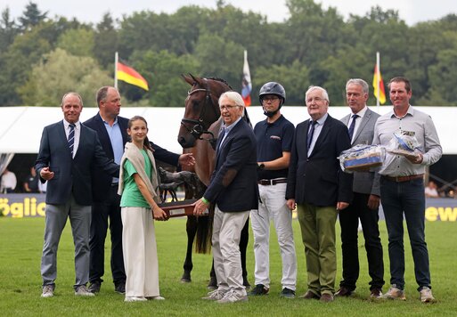 OS-Siegerstute Casalique v. Casalido a.d. Laquirinha v. Quality - Landor S | Züchter: Gerd Sosath