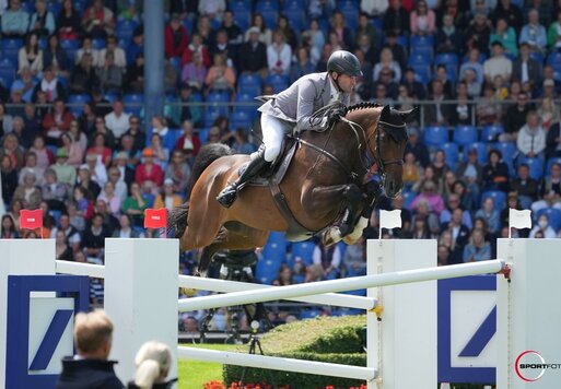 Coby v. Contagio a.d. Estefania v. Escudo I - Pik König | Züchter: Felix Geffken, Lilienthal | Philipp Weishaupt, CHIO Aachen