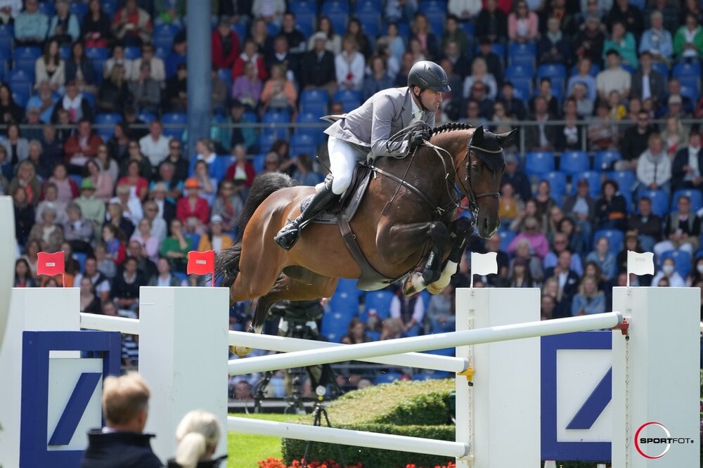 Coby v. Contagio a.d. Estefania v. Escudo I - Pik König | Züchter: Felix Geffken, Lilienthal | Philipp Weishaupt, CHIO Aachen