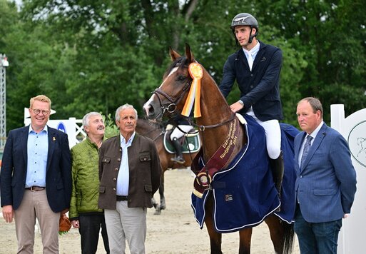 DSP-Champion Clisco von Comme Prévu - Air Jordan | Züchterin: Bettina Dür-Lehner