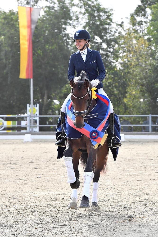 First Date OLD von For Dance aus der Wentana von Weltmeyer x Brentano II | Züchter: Dr. Hans-Hermann Lagershausen, Berne 