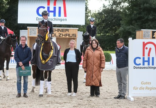 Vivaldinio von Vivaldos a.d. Dortheasmindes Zanna v. Zack - St. Ludwig's Abanos | Züchter: Fritz Fleischmann